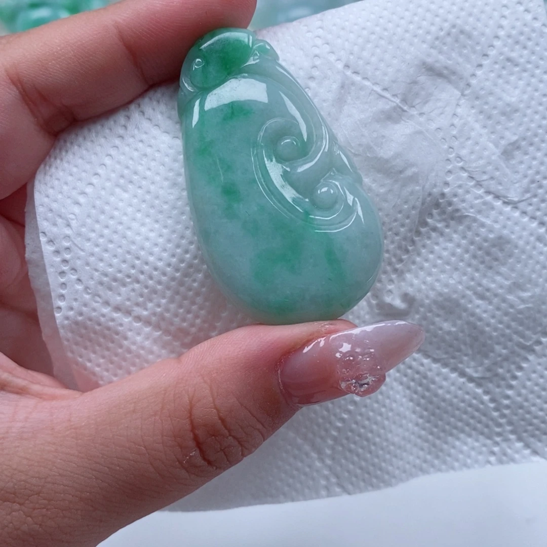 颈饰未镶嵌翡翠天然翡翠