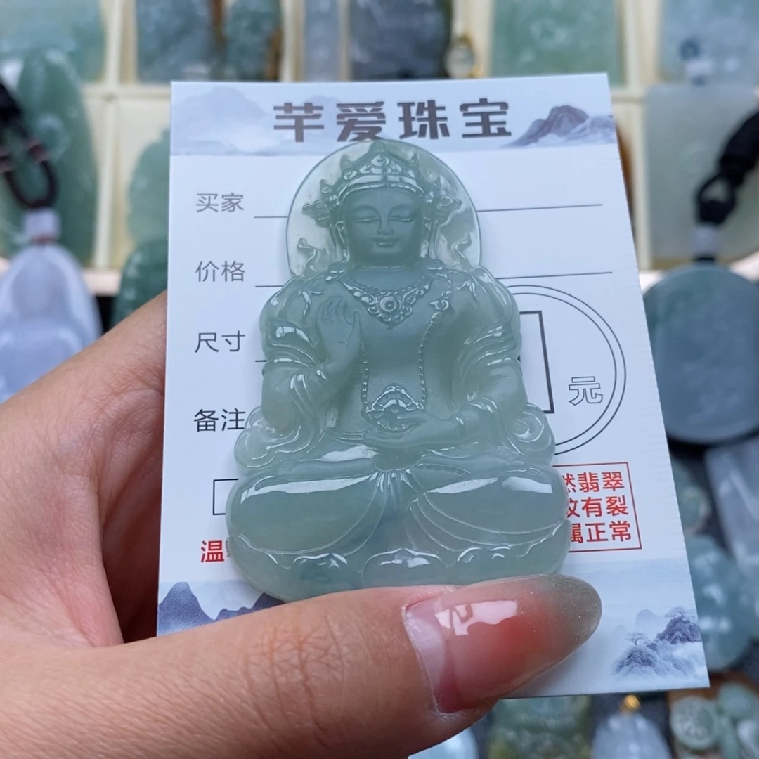 翡翠颈饰未镶嵌度母