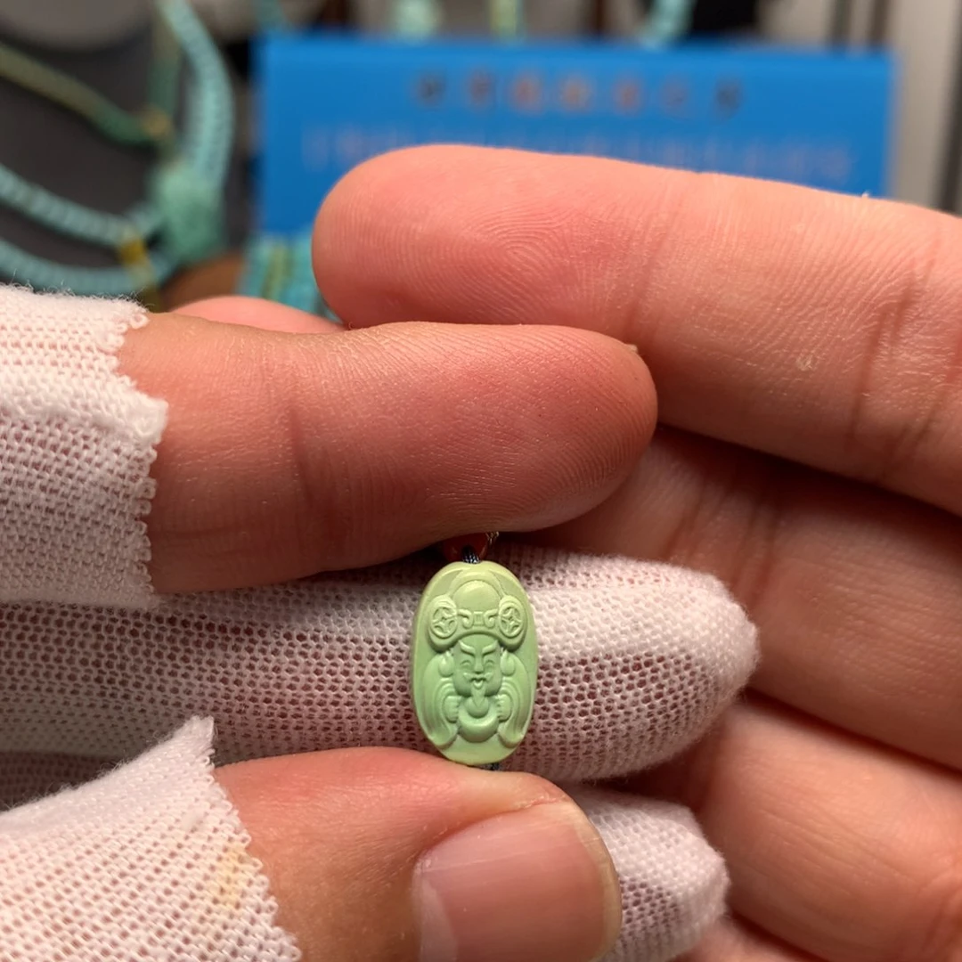 绿松石未镶嵌挂件