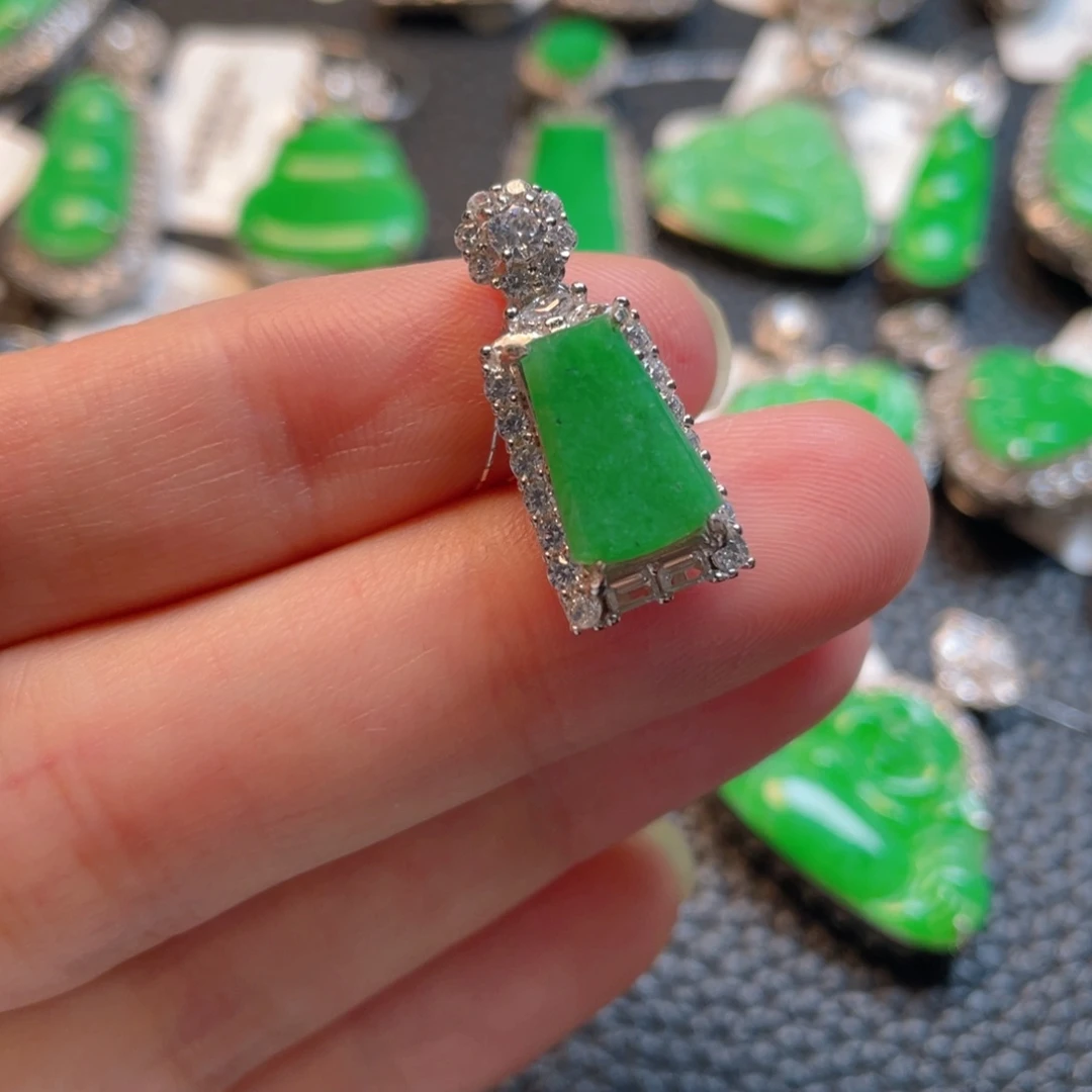 翡翠银S925镶嵌颈饰