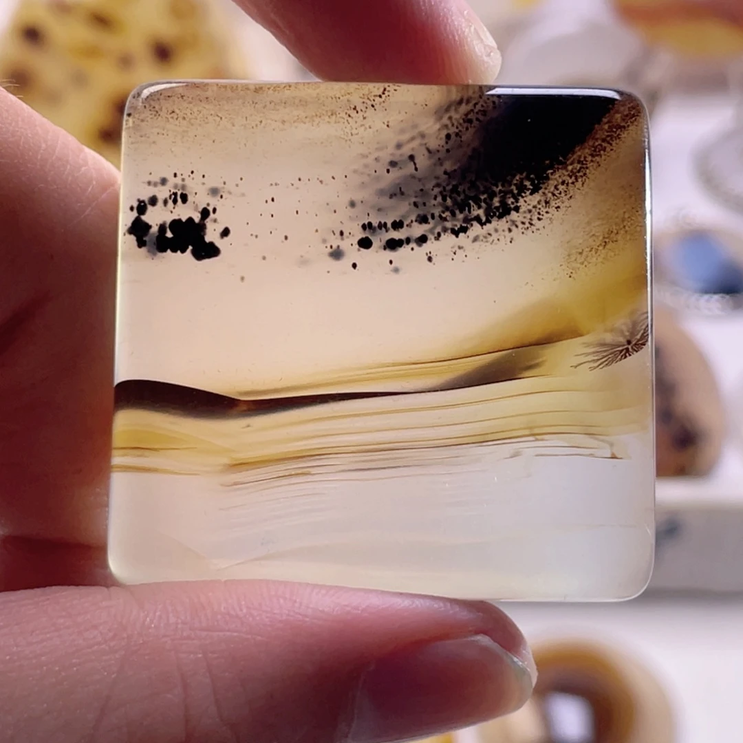 玛瑙/玉髓未镶嵌珠宝奇石