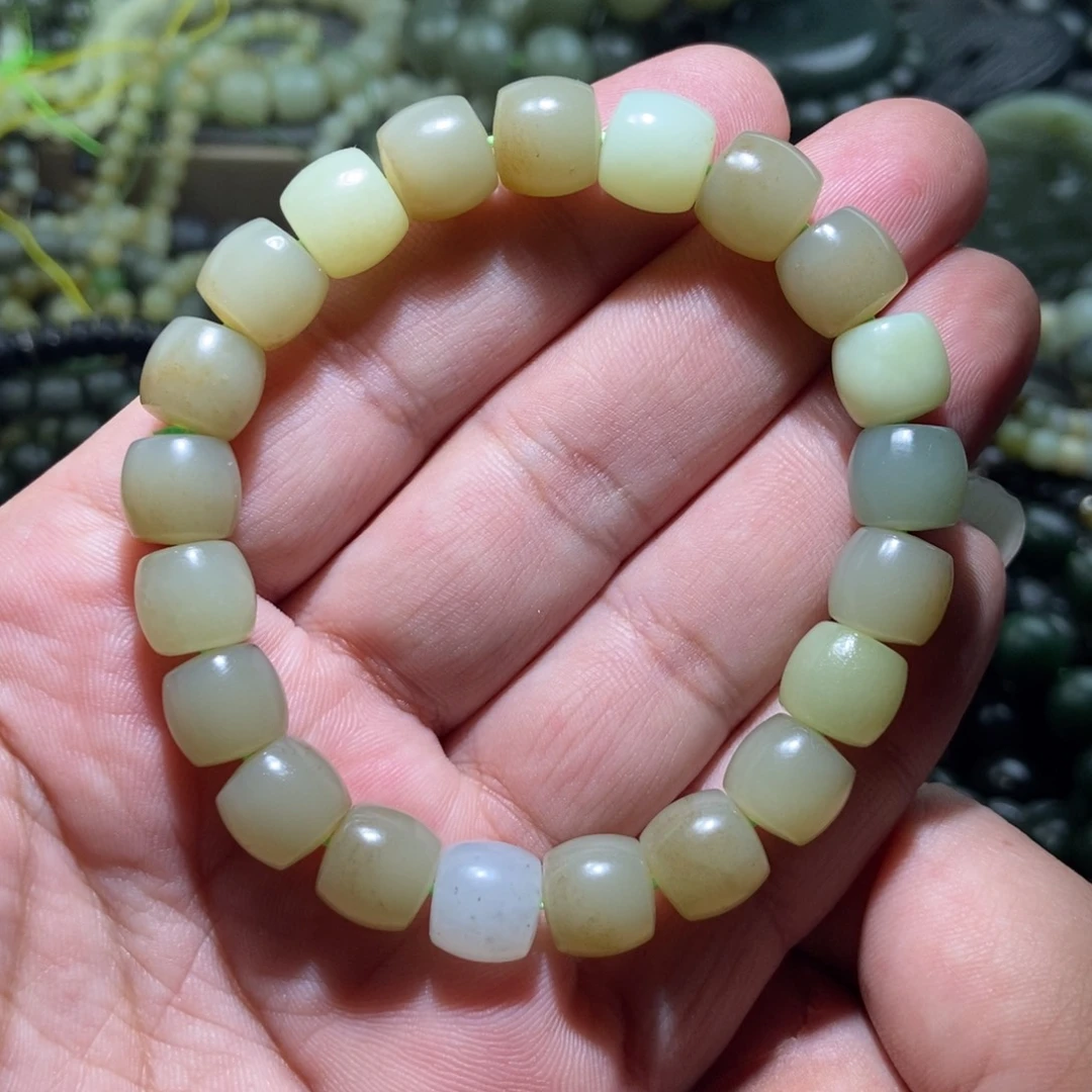 和田玉（糖玉）未镶嵌手链