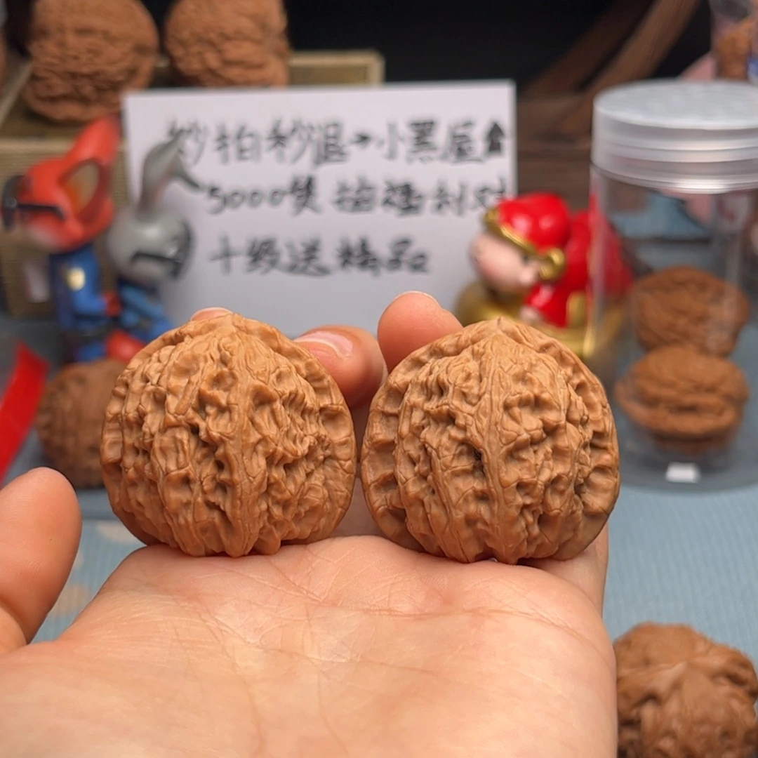 文玩核桃把件三角白37+