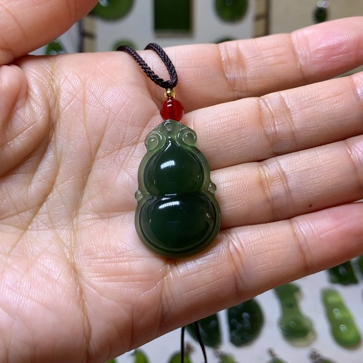 岫玉颈饰未镶嵌吊坠