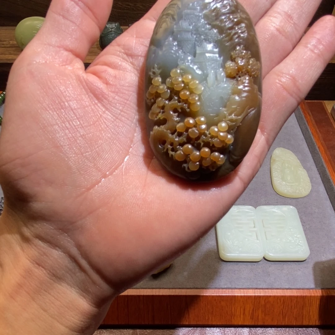 和田玉未镶嵌颈饰