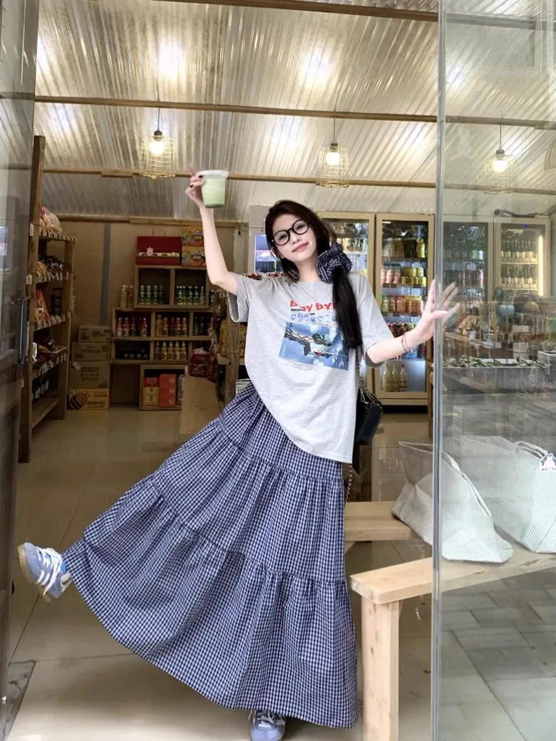 元元子专属时尚慵懒风短袖T恤搭配高腰半身裙女春夏穿搭套装