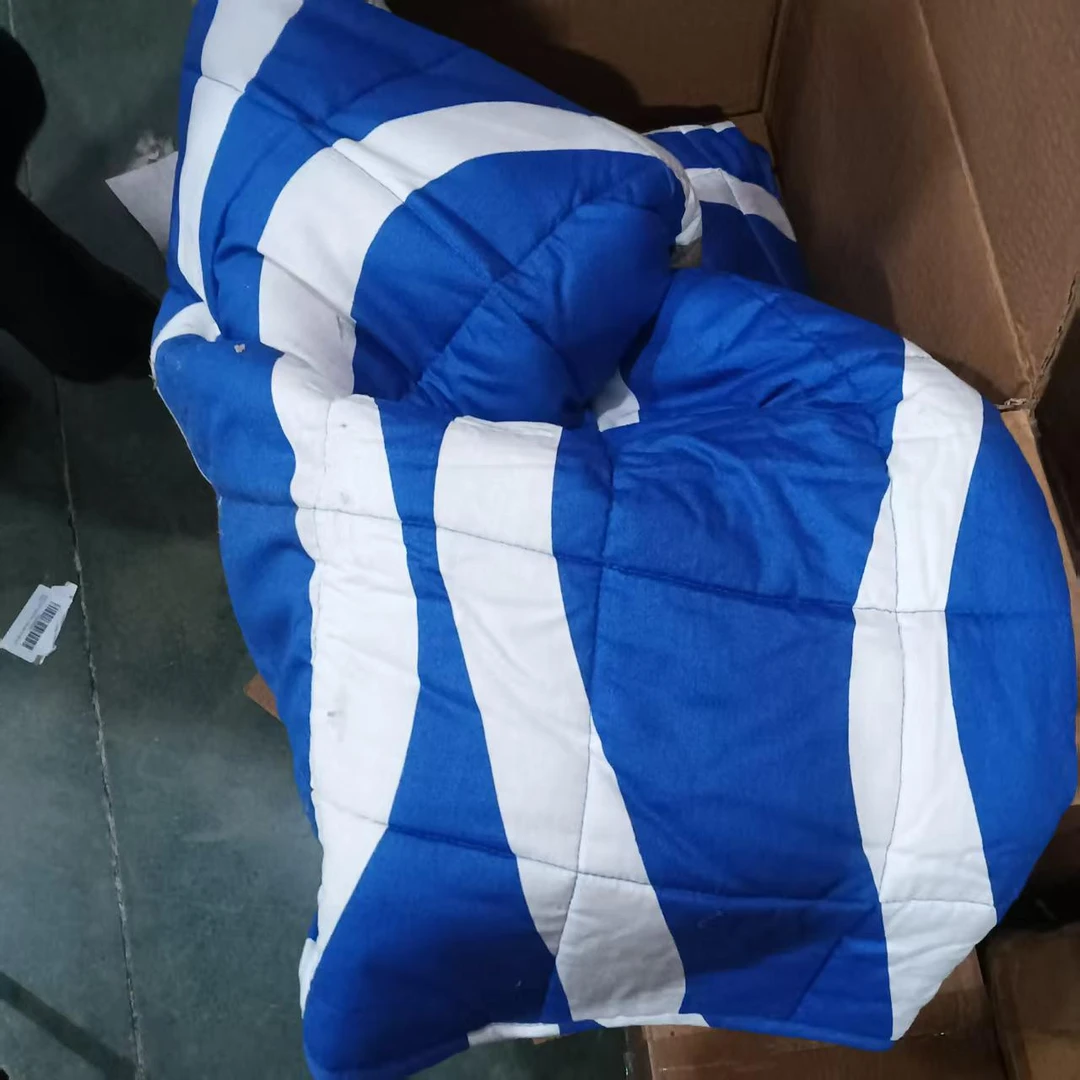 蓝边链条棉重力被子发1个127*152