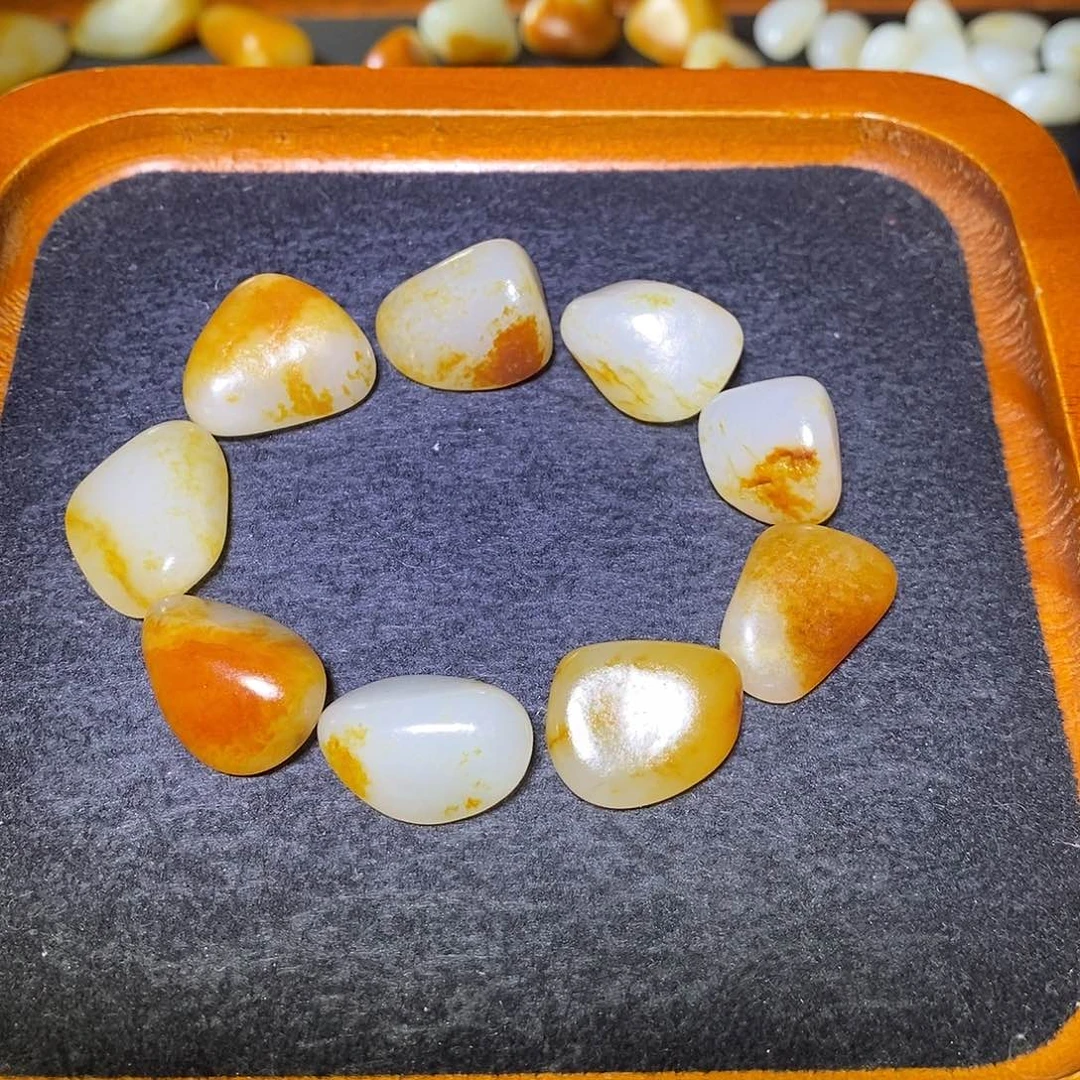 和田玉未镶嵌手串