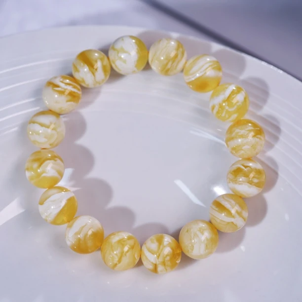 13.5mm+俄料无优化金瓷白橘金底妖花虎皮纹圆珠形蜜蜡手串单圈