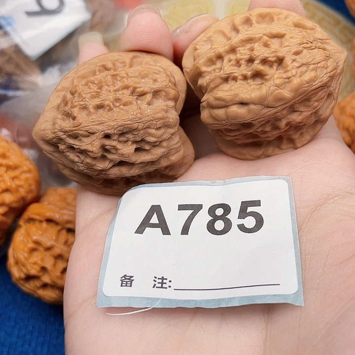 文玩核桃吊坠核桃