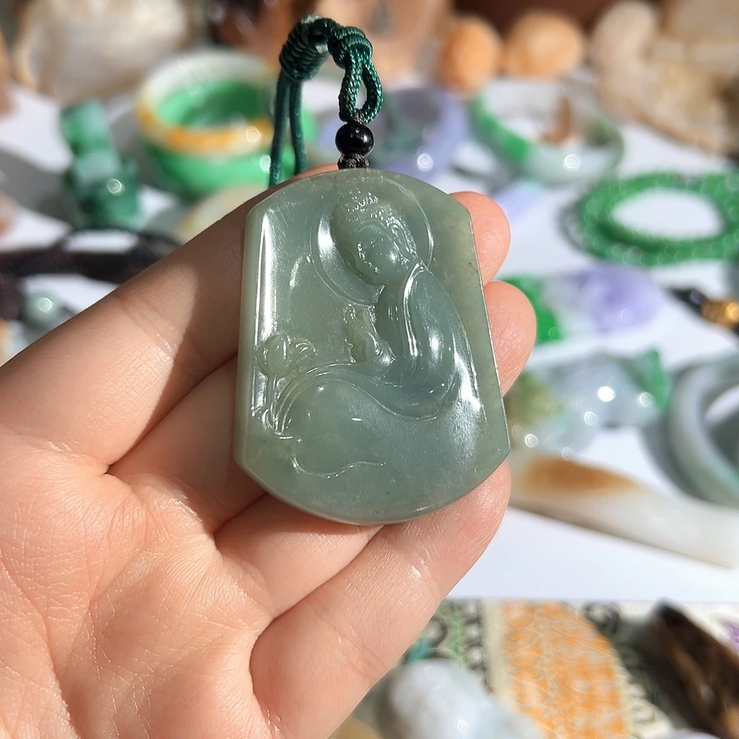 翡翠未镶嵌颈饰翡翠释迦摩尼