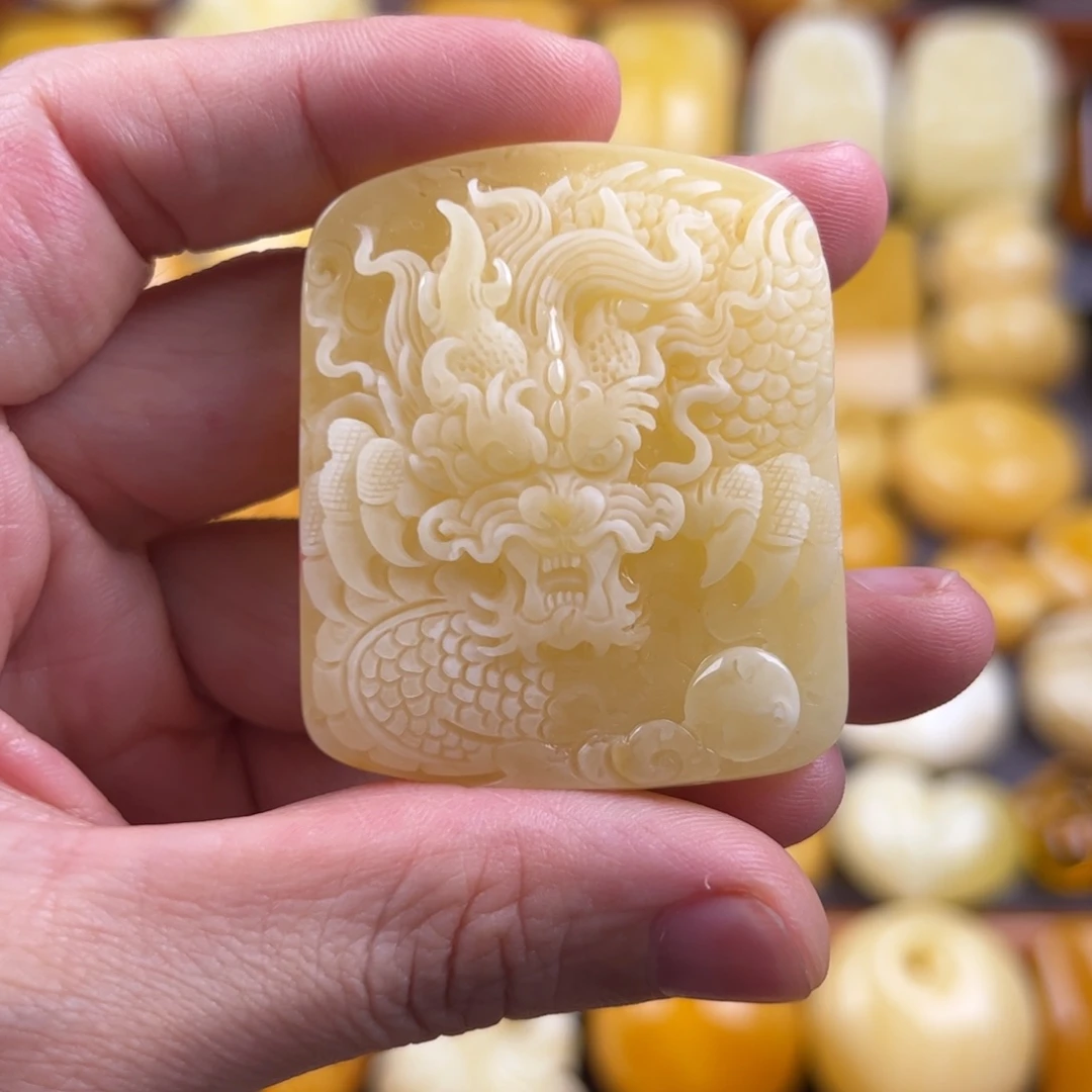 琥珀未镶嵌颈饰纯天然琥珀蜜蜡无优化