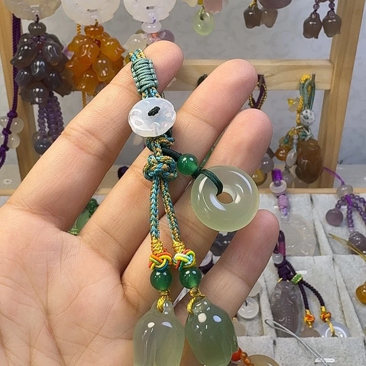 钥匙挂件福利款，绿色平安扣