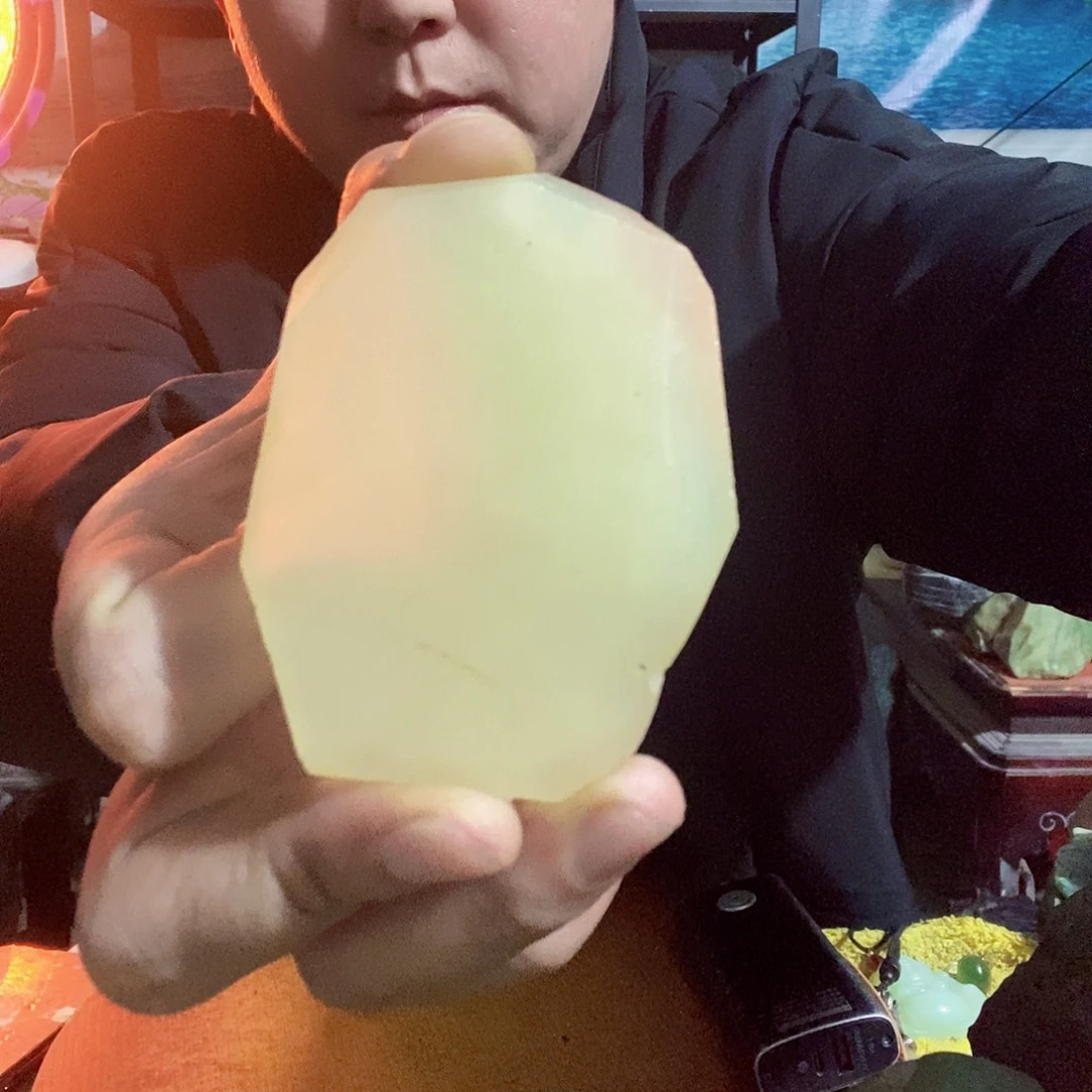 蛇纹石玉未镶嵌珠宝半成品