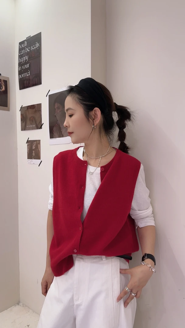 2025秋装新款欧货圆领百搭无袖羊毛针织开衫女叠穿时尚背心马甲