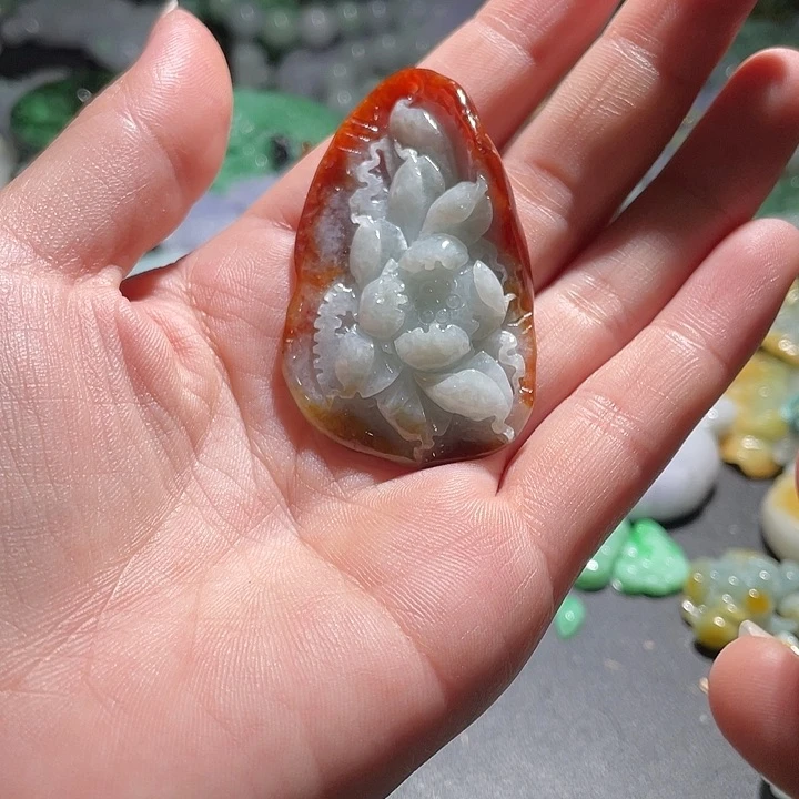 颈饰未镶嵌翡翠天