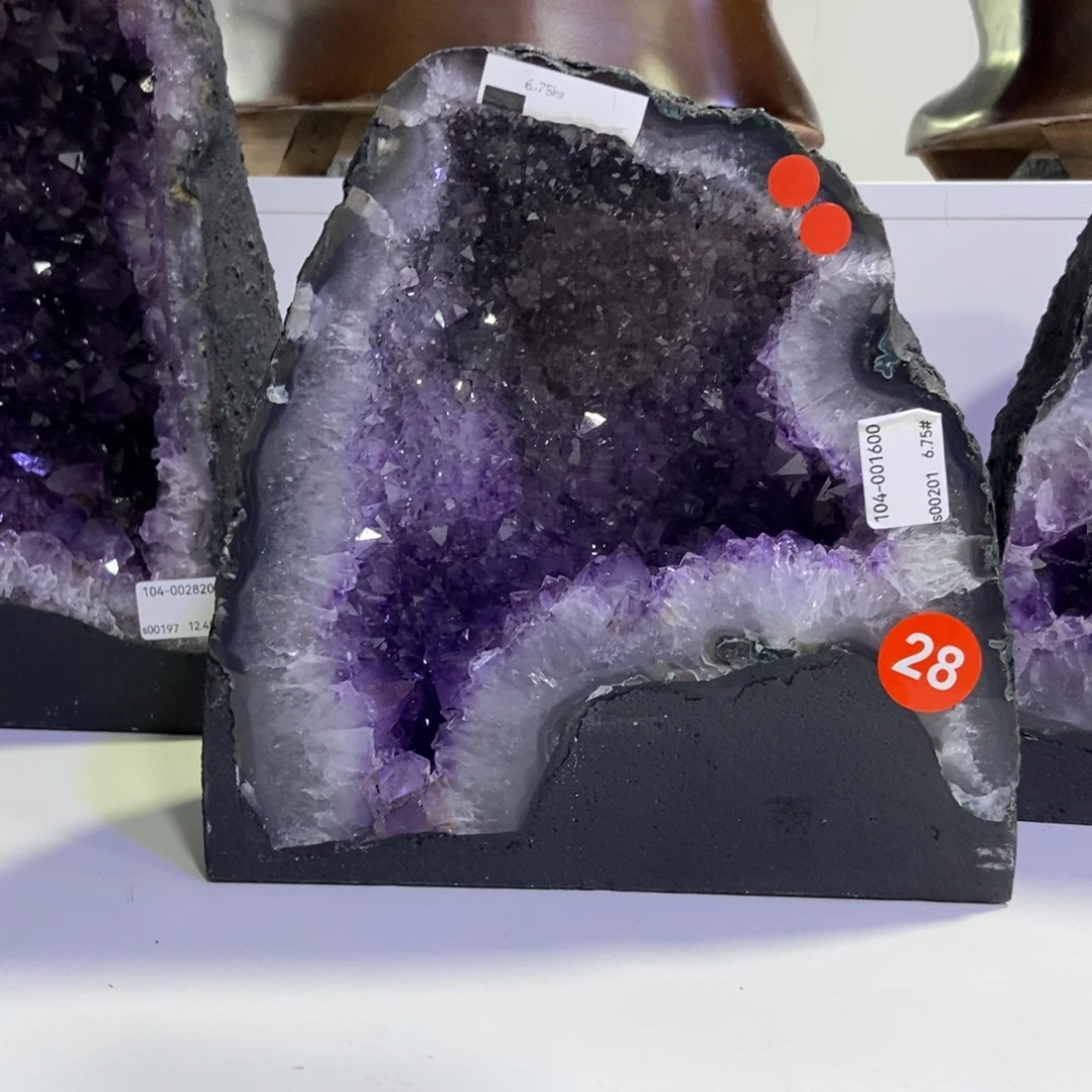 紫晶大型摆件（非配饰）未镶嵌带底座