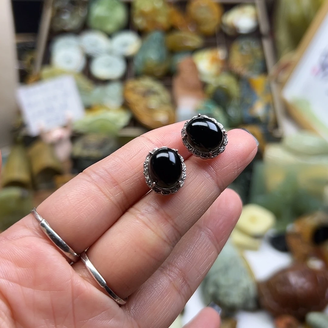 翊***儿岫玉银S925镶嵌颈饰岫玉501耳钉