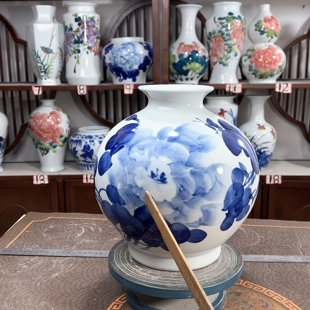 摆件景德镇陶瓷石青牡