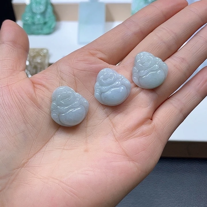 翡翠未镶嵌颈饰翡翠多样性其一