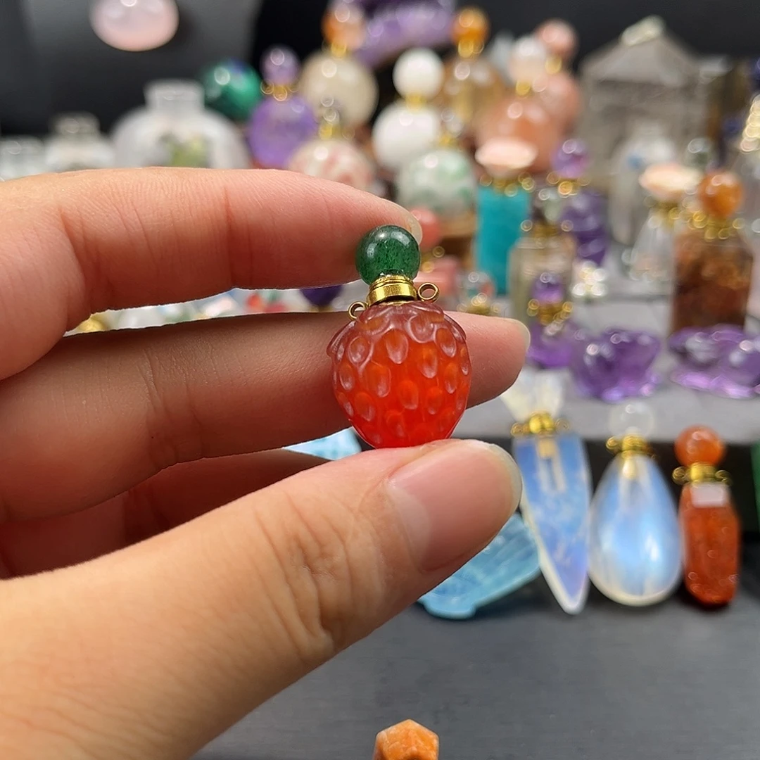 花岗石铁合金香水瓶