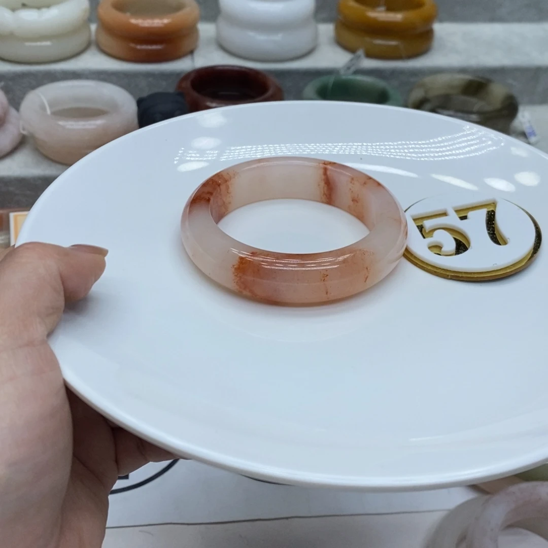 石英质玉未镶嵌手镯