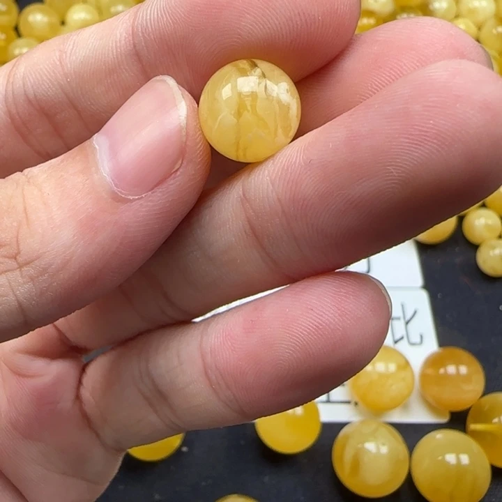 未镶嵌琥珀裸石天然97