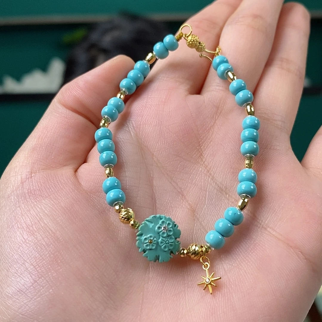 绿松石18K金镶嵌挂件