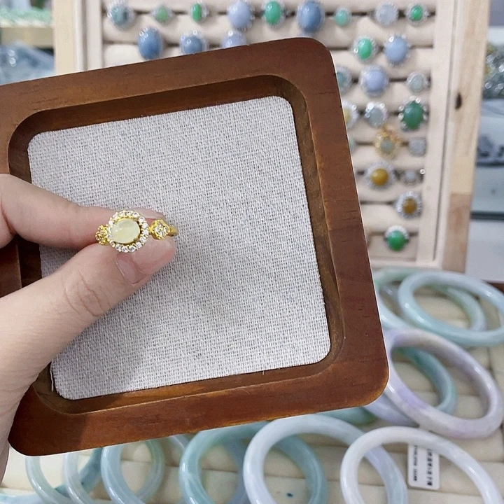 翡翠未镶嵌颈饰天然翡翠Ａ货