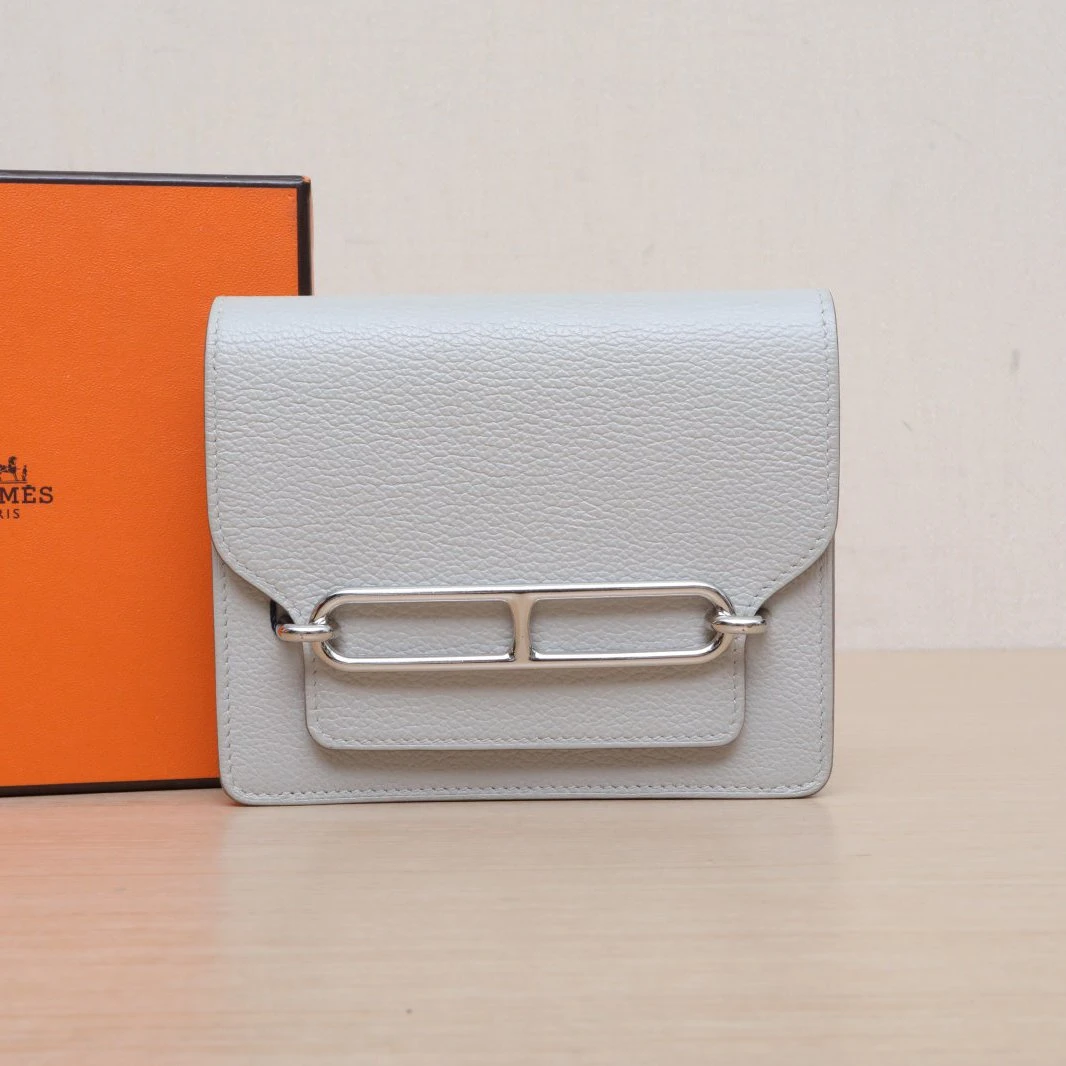 99新 Hermes/爱马仕 【黑黑】猪鼻子 钱包 珍珠灰 EC皮 Y刻 银扣