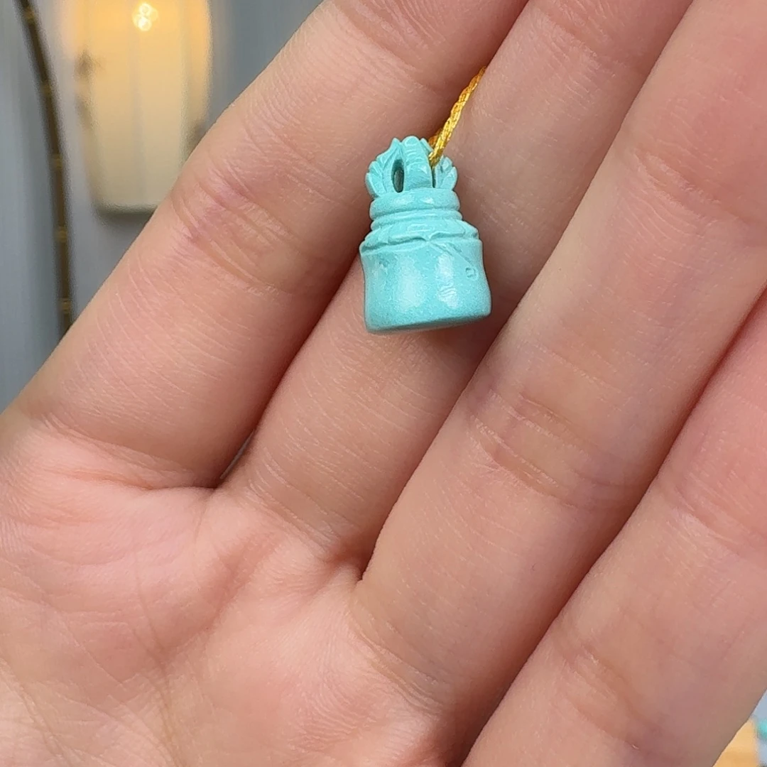 绿松石未镶嵌挂件