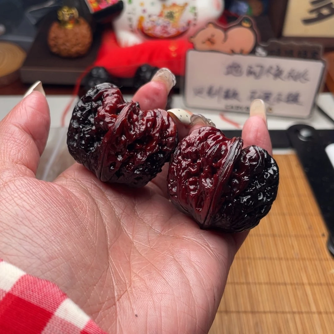 吊坠文玩核桃对彩凹底