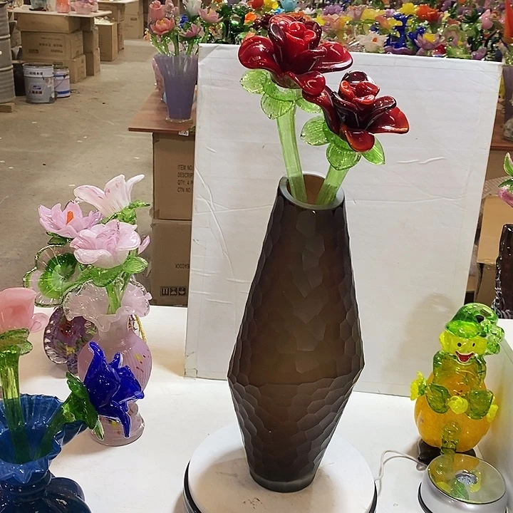 磨刻花瓶加两只花高45厘米