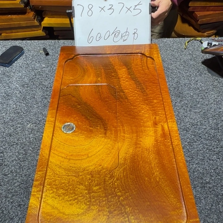 挔***_楠木实木家具根雕茶盘