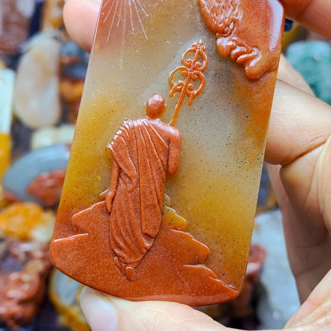 石英质玉（黄龙玉）未镶嵌颈饰