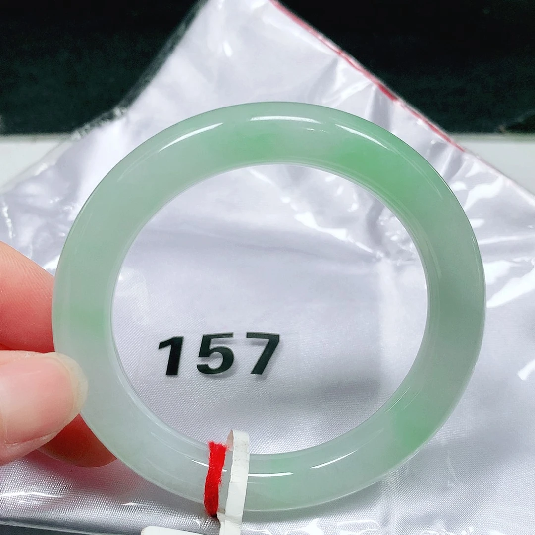 翡翠未镶嵌手镯（圆镯）55 号翡翠手镯