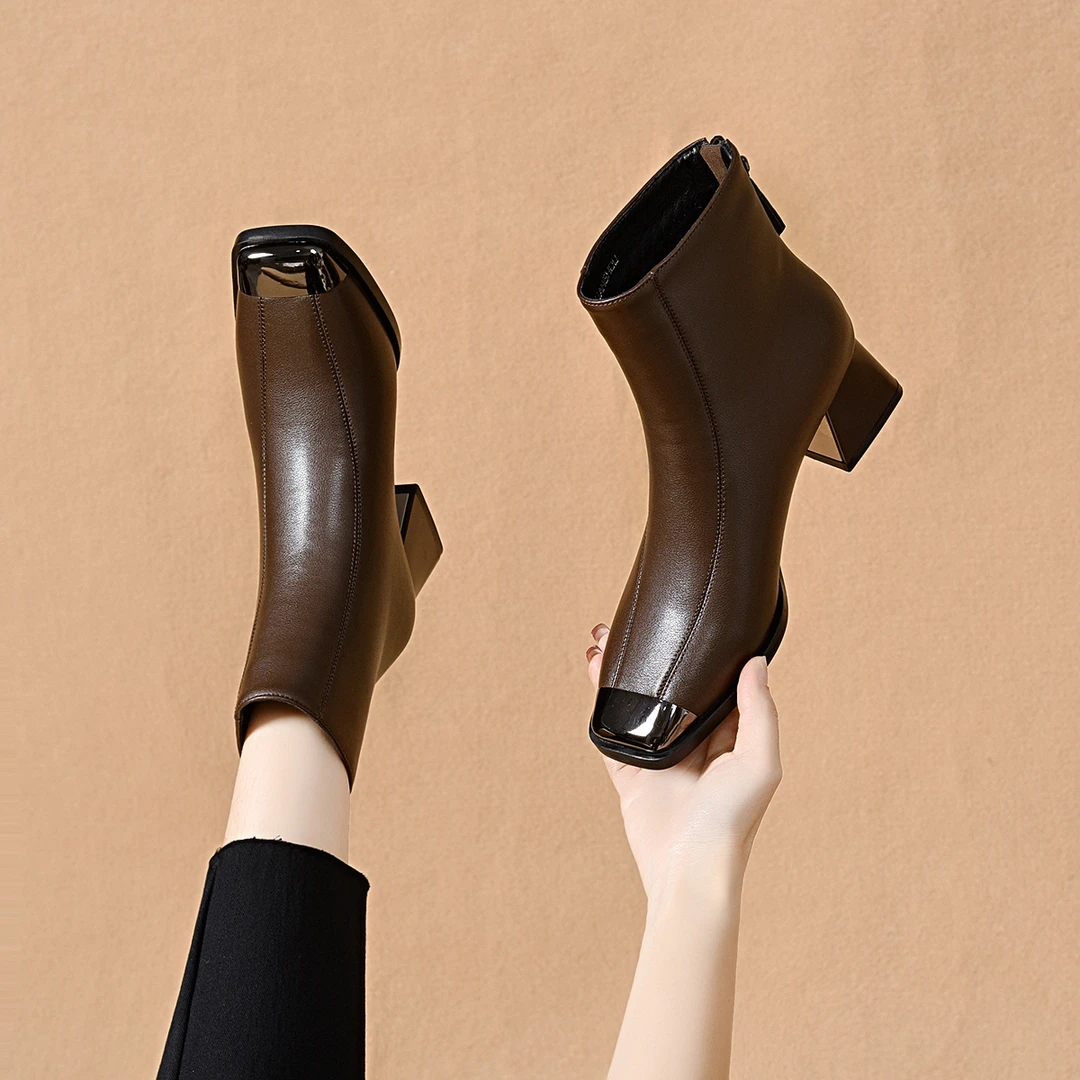 方头拉链短靴英伦风高跟冬秋季时尚明星同款百搭鞋子百搭瘦瘦女靴