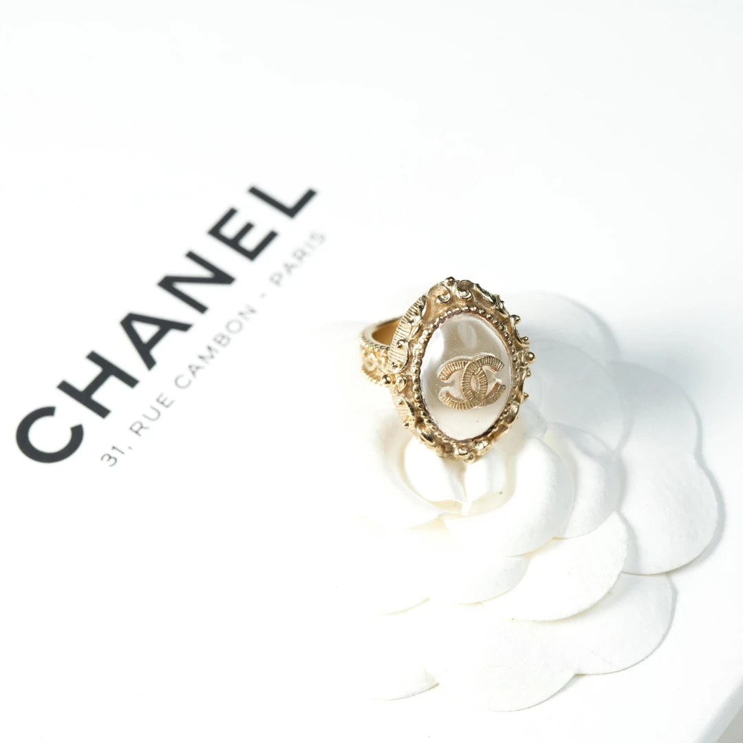 95新 Chanel/香奈儿 柚礼中古/香奈儿椭圆雕花双c戒指NJ505004