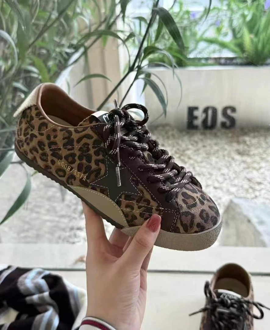 【时尚美一步】韩版复古风格时尚百搭洋气时髦斤女鞋运动百搭透气98