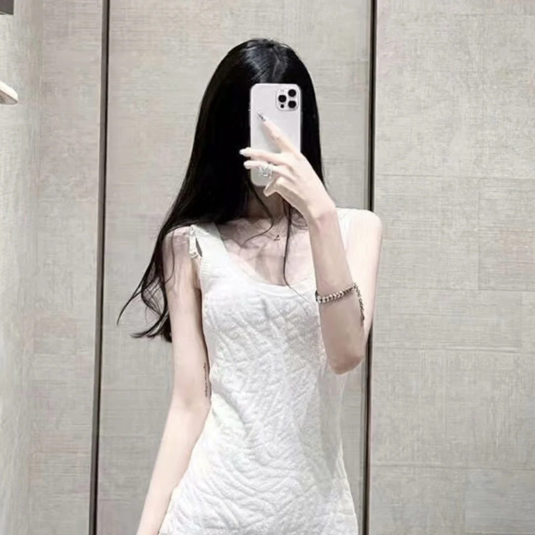 未使用 FENDI/芬迪 002916 满印吊带背心裙 40码