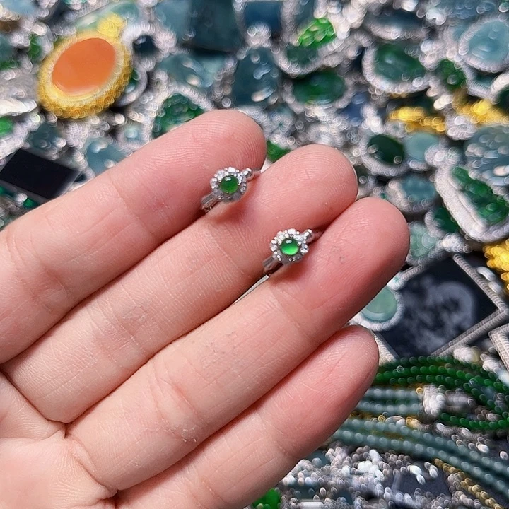 翡翠未镶嵌颈饰天然翡翠A货镶嵌