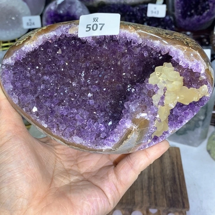 未镶嵌大型摆件（非配饰）水晶方解石