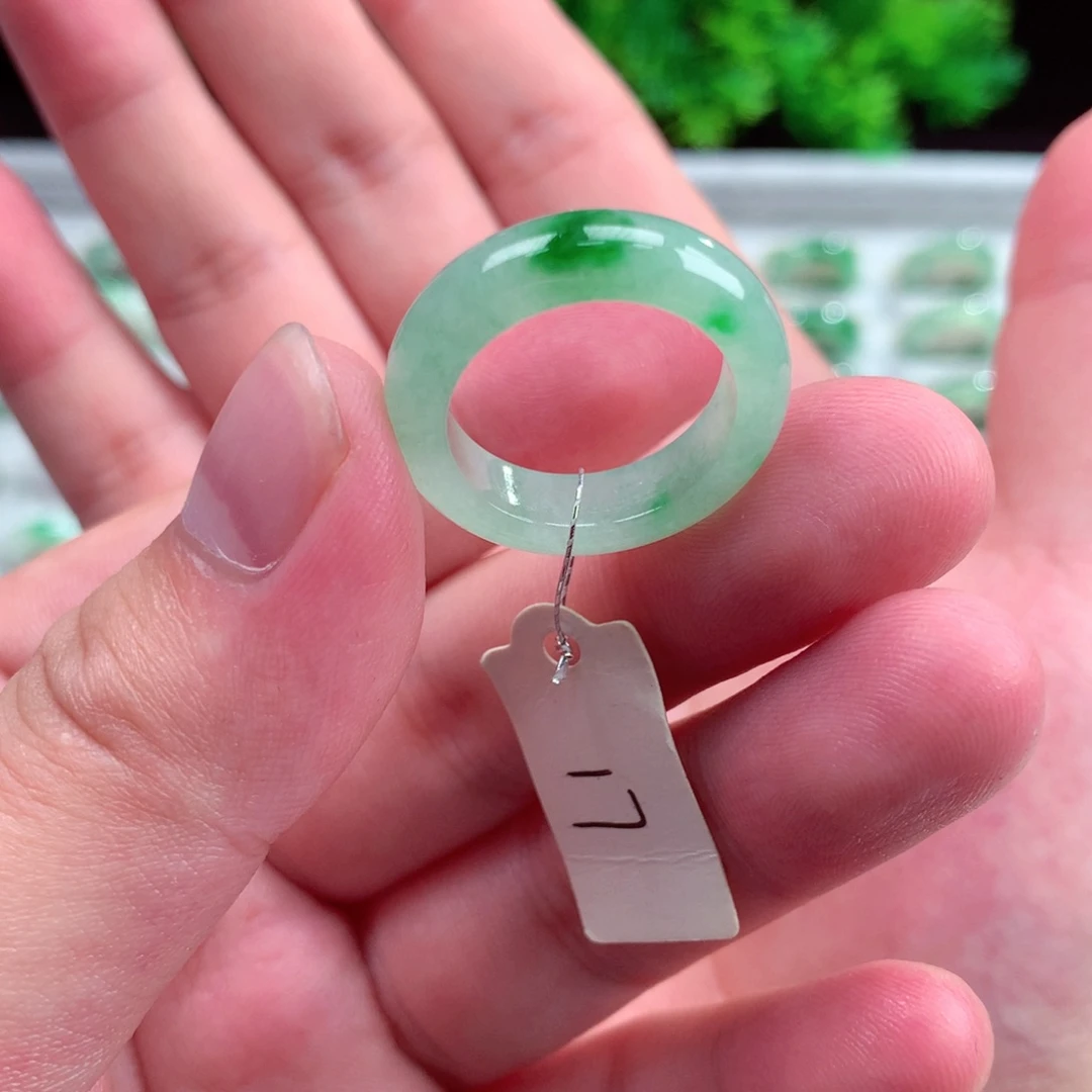 未镶嵌戒指翡翠天然