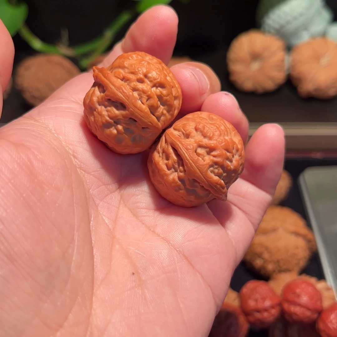 【闪购商品】文玩核桃把件?****?玉石方尊