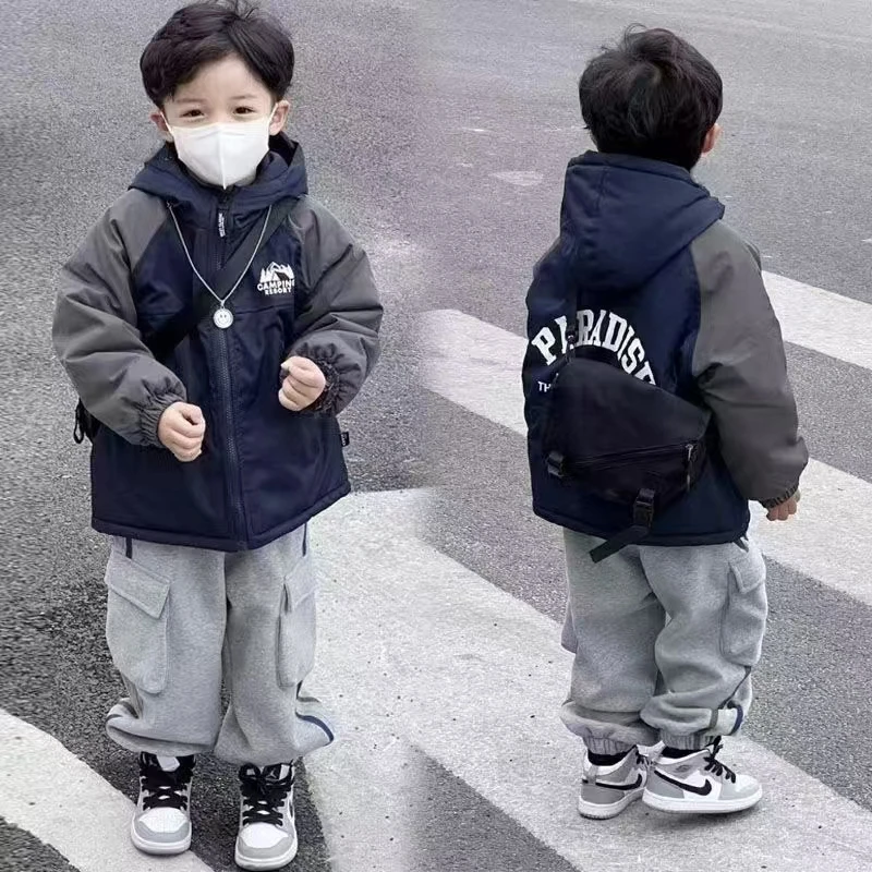 日系男童山系风夹棉加绒冲锋衣儿童拼色加厚保暖连帽棉服外套
