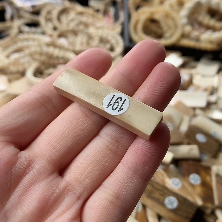 泥塑不打孔联系客服