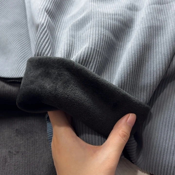 混纺雾霾蓝灯芯绒1米。