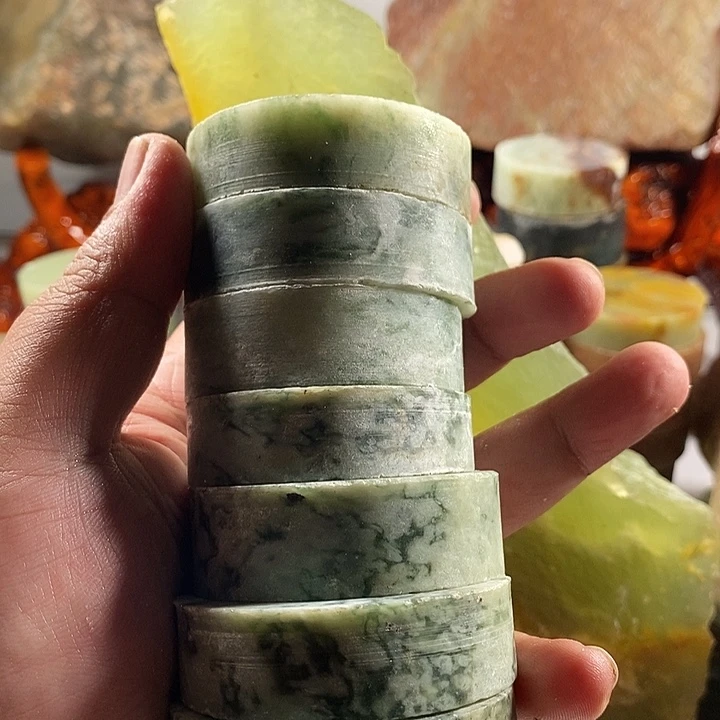 蛇纹石玉合金珠宝奇石