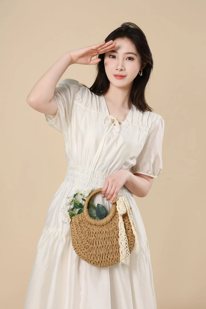 短袖连衣裙百搭法式