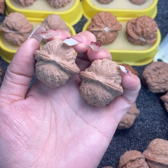 吊坠文玩核桃血麒麟107